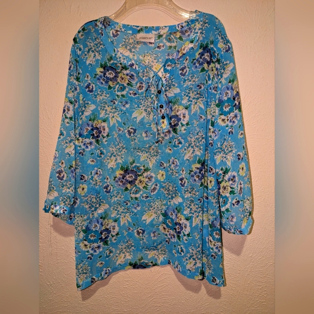 Women's Plus size blouse